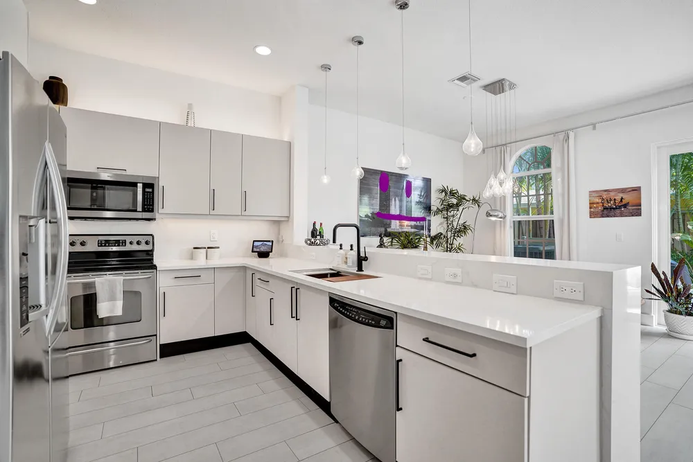 2636 NE 9th Ave, Wilton Manors, FL 33334