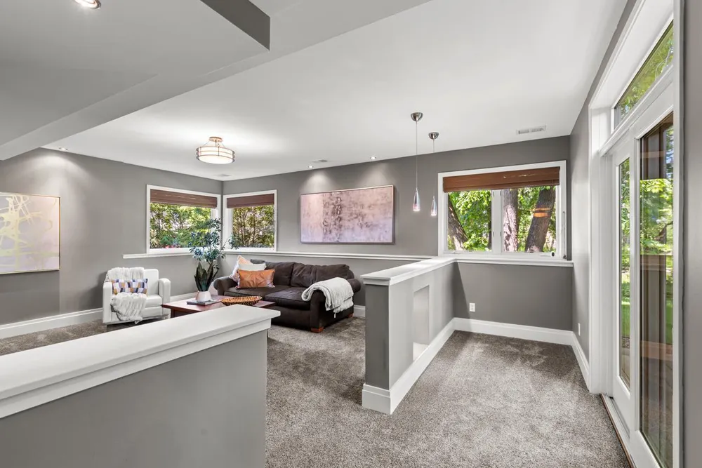 9200 Hearthstead Ln, Eden Prairie, MN 55347