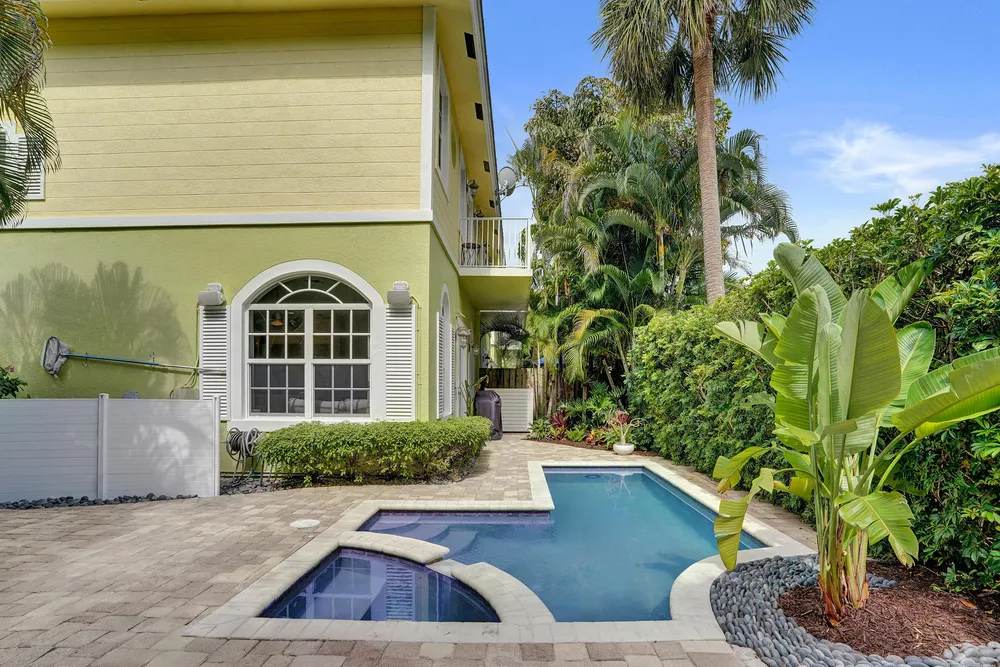2636 NE 9th Ave, Wilton Manors, FL 33334