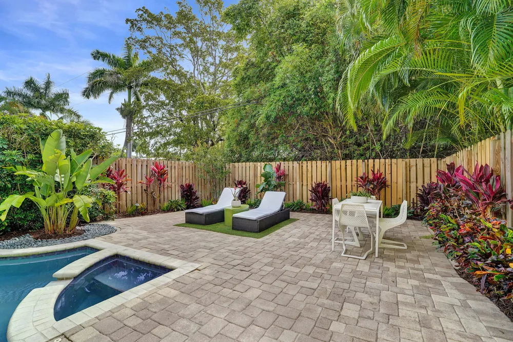 2636 NE 9th Ave, Wilton Manors, FL 33334