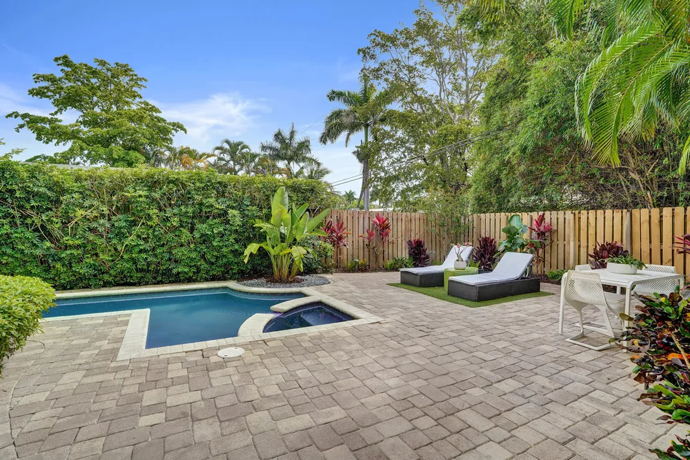 2636 NE 9th Ave, Wilton Manors, FL 33334