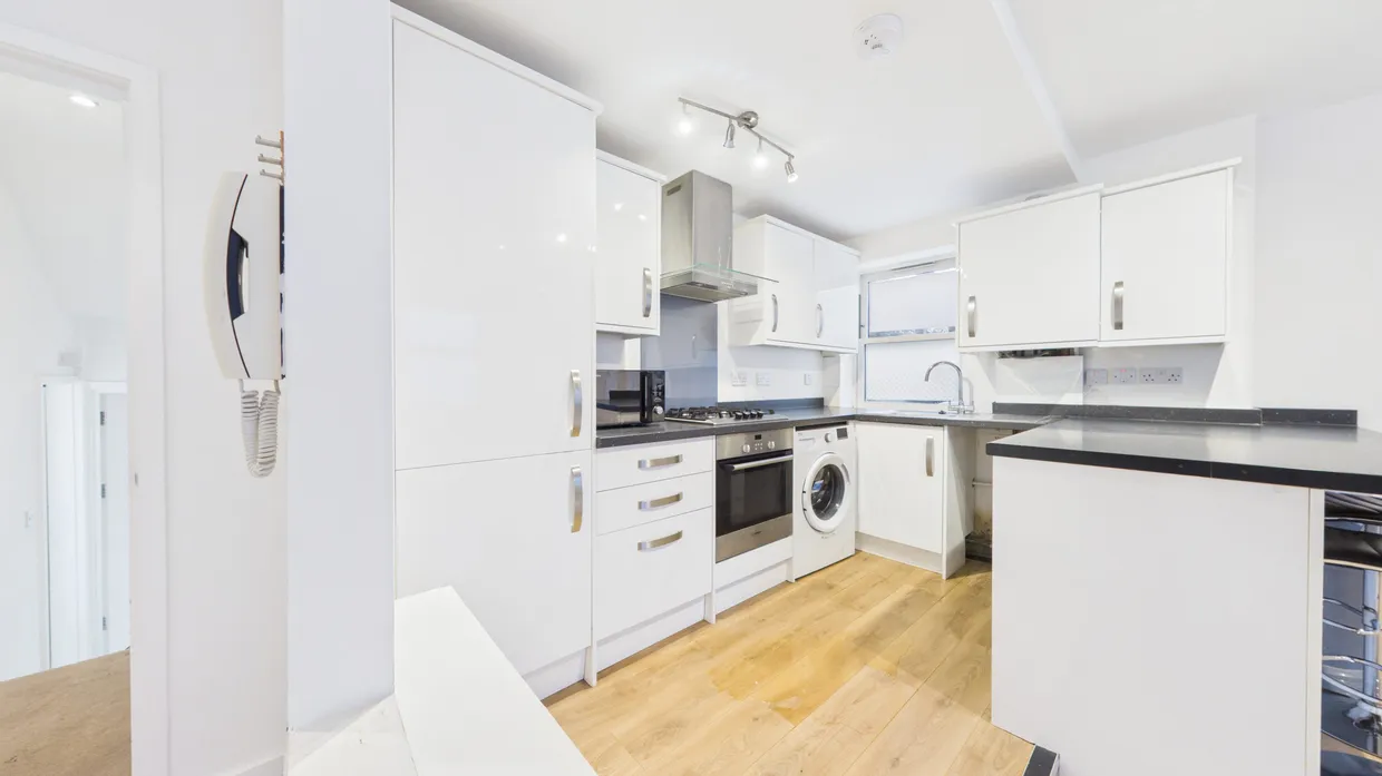 Earlsfield Road, London, SW18 photo 2