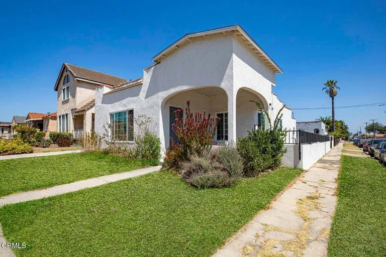 1255 W 85th St, South Los Angeles, CA 90044