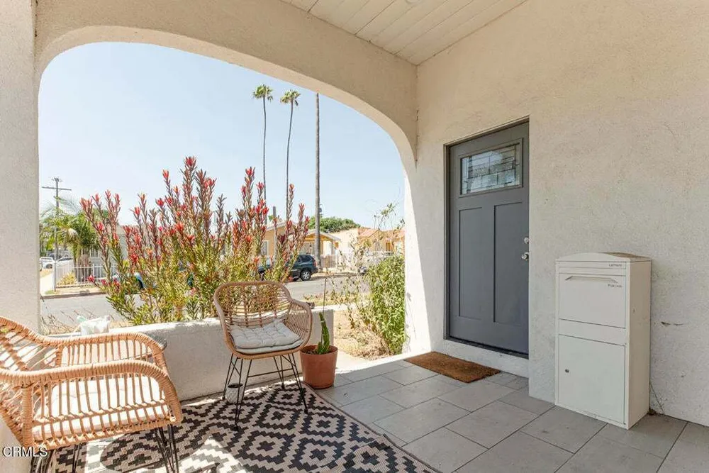 1255 W 85th St, South Los Angeles, CA 90044