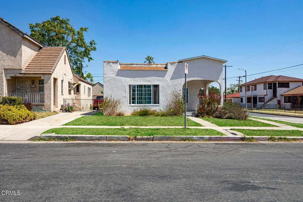 1255 W 85th St, South Los Angeles, CA 90044