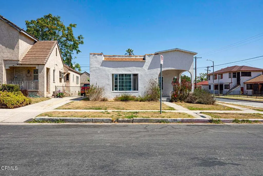 1255 W 85th St, South Los Angeles, CA 90044