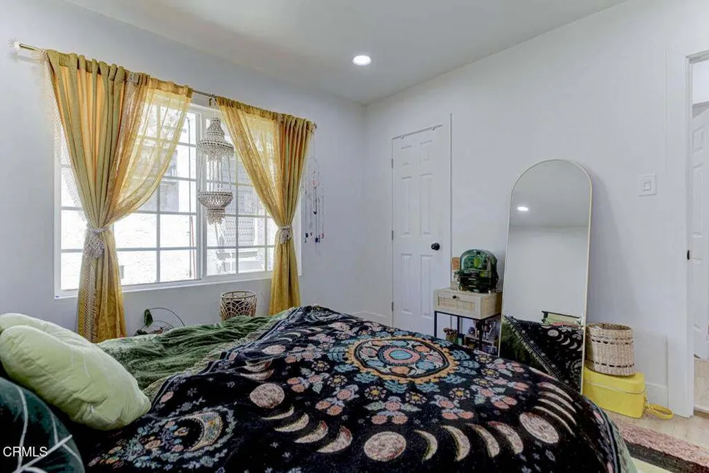 1255 W 85th St, South Los Angeles, CA 90044