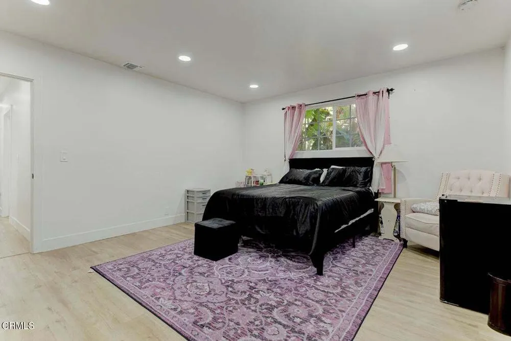 1255 W 85th St, South Los Angeles, CA 90044