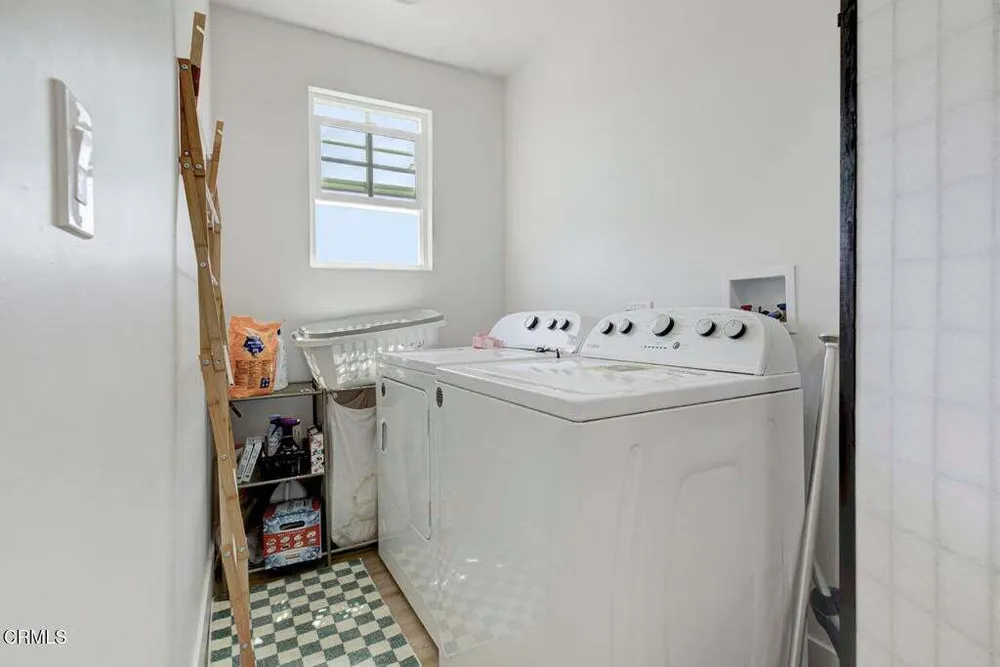 1255 W 85th St, South Los Angeles, CA 90044