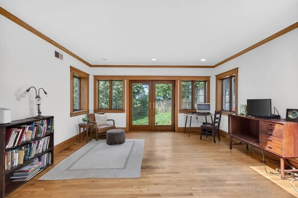 47 Millett Rd, Swampscott, MA 01907