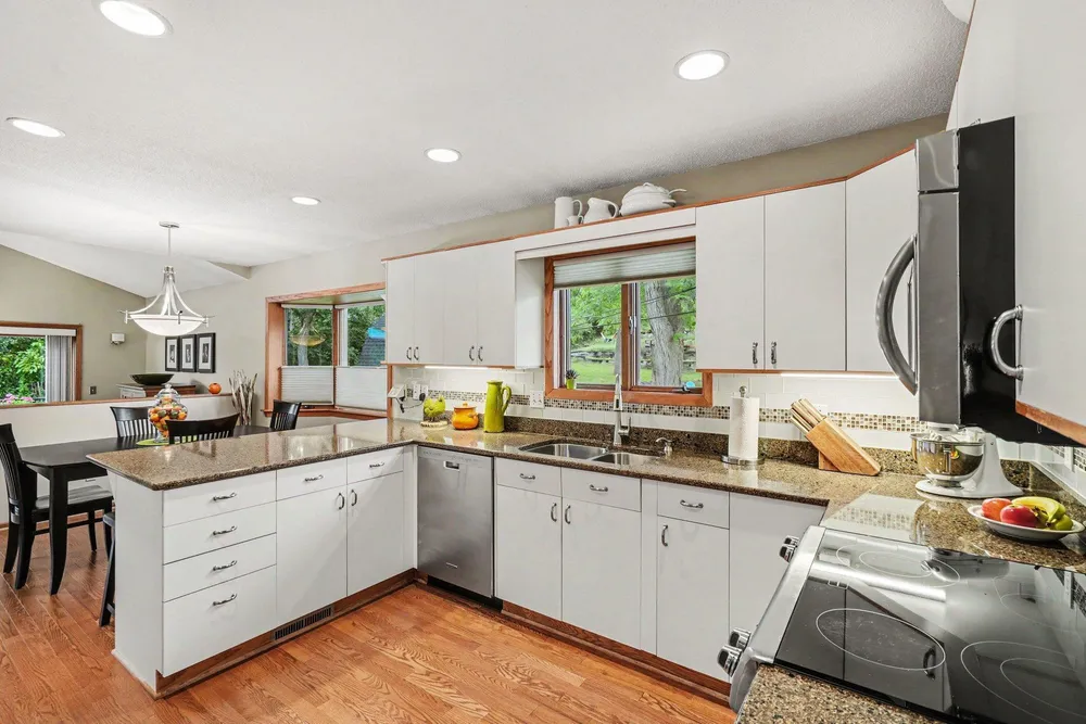 1400 4th St S, South St Paul, MN 55075