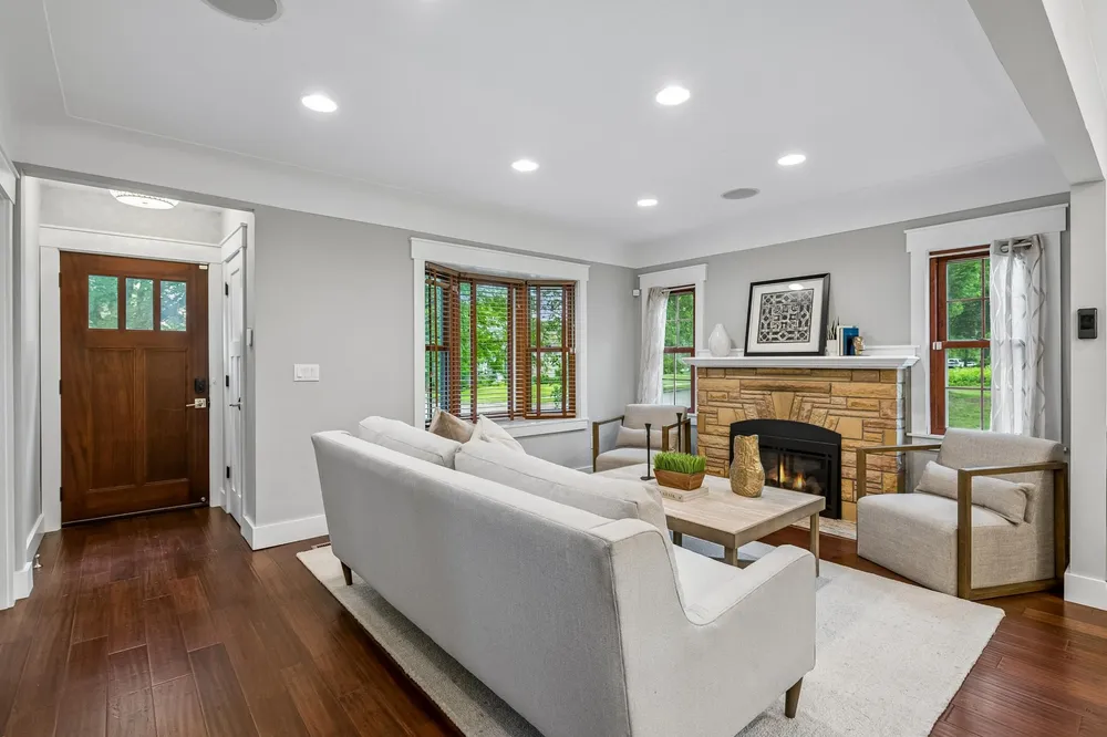4160 Utica Ave, St Louis Park, MN 55416