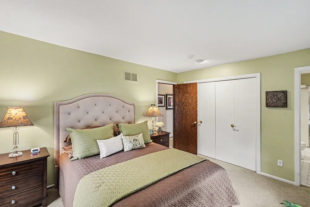 1400 4th St S, South St Paul, MN 55075