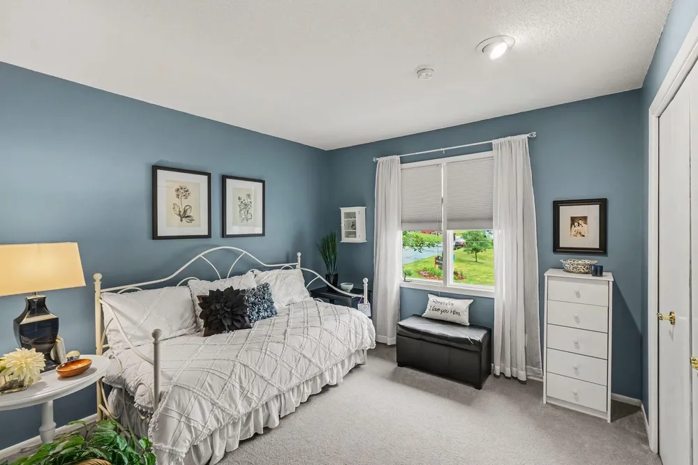 1400 4th St S, South St Paul, MN 55075