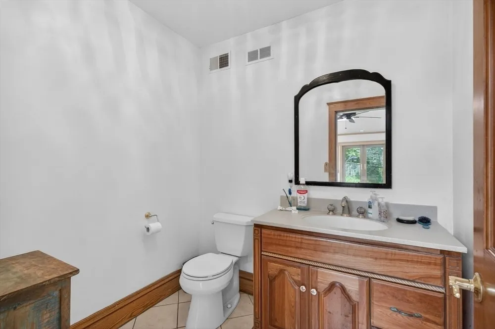 47 Millett Rd, Swampscott, MA 01907