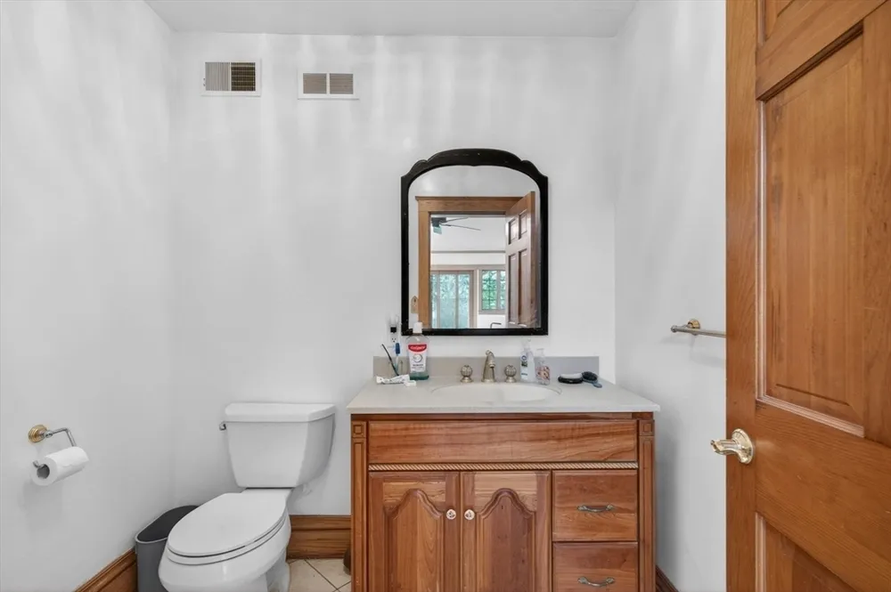 47 Millett Rd, Swampscott, MA 01907