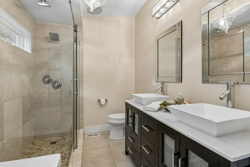 4160 Utica Ave, St Louis Park, MN 55416