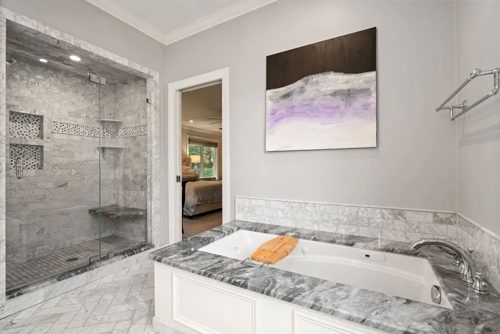 120 Cynthia Rd, Newton, MA 02459