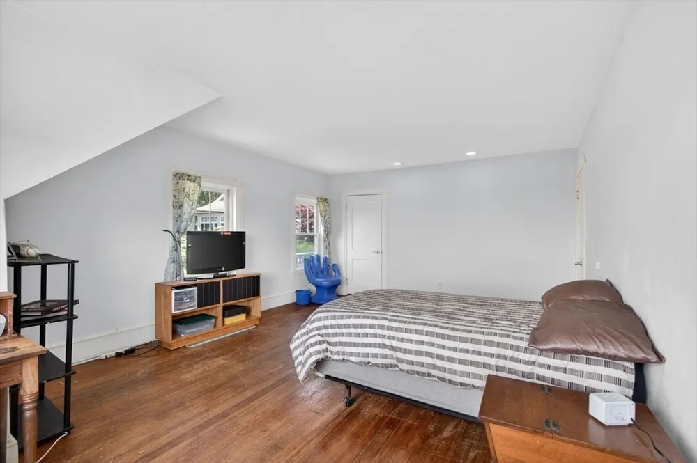47 Millett Rd, Swampscott, MA 01907