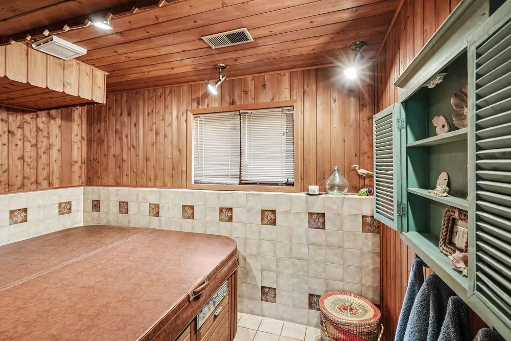 1400 4th St S, South St Paul, MN 55075