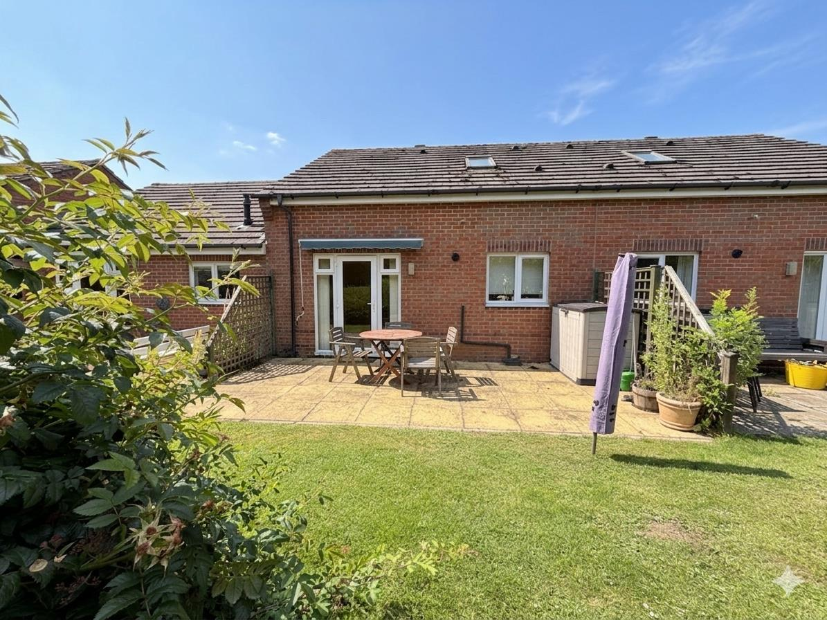 Sourton Place, Daventry Image 3