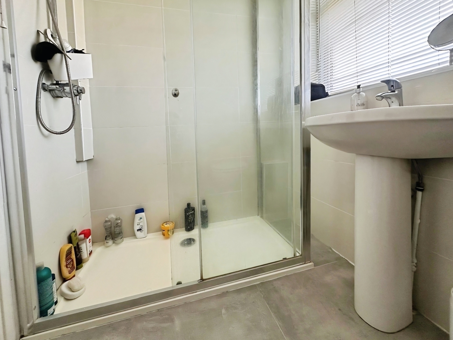 Moreton Way, Slough Image 12