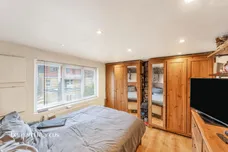 Glencairn Road, London