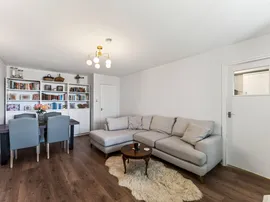 Gresham Way, London thumb 3
