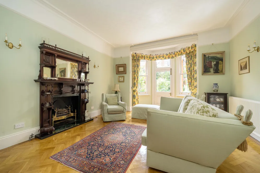 Lytton Grove, London, SW15 photo 2
