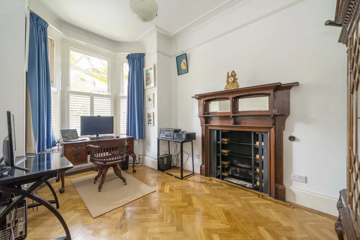 Lytton Grove, London, SW15 photo 11