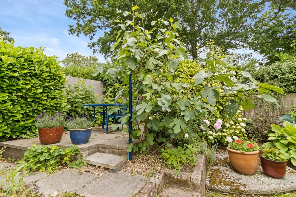 Property carousel item 16