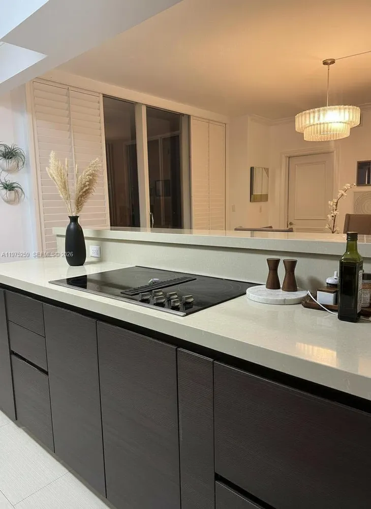 735 Crandon Blvd, Key Biscayne, FL 33149