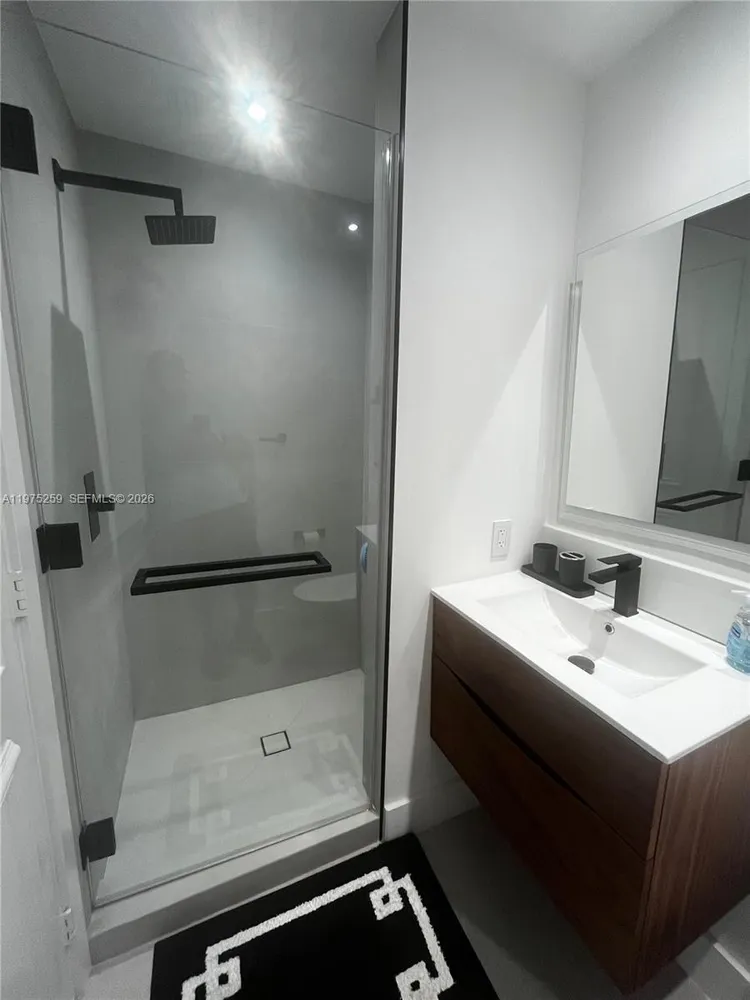 735 Crandon Blvd, Key Biscayne, FL 33149