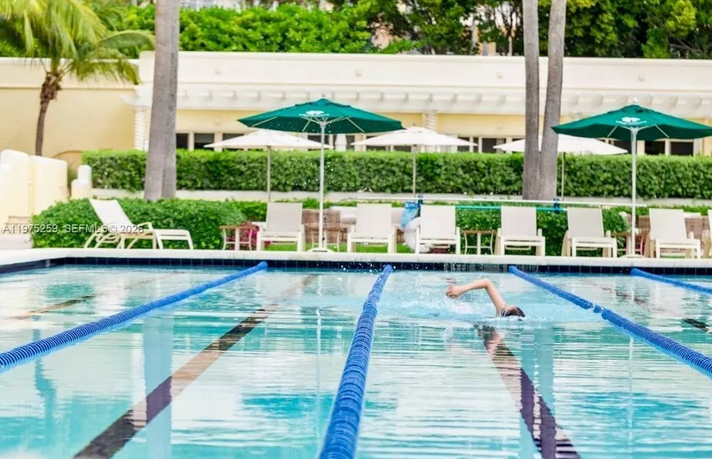 735 Crandon Blvd, Key Biscayne, FL 33149