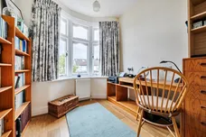 Sittingbourne Avenue, Enfield