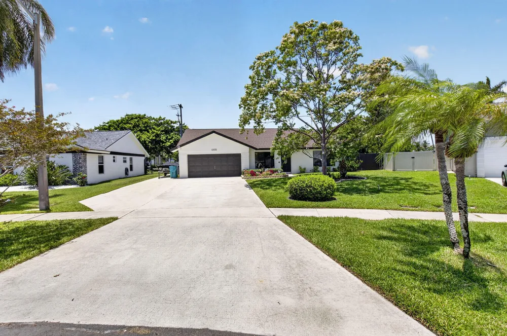 1273 NW 11th St, Boynton Beach, FL 33426