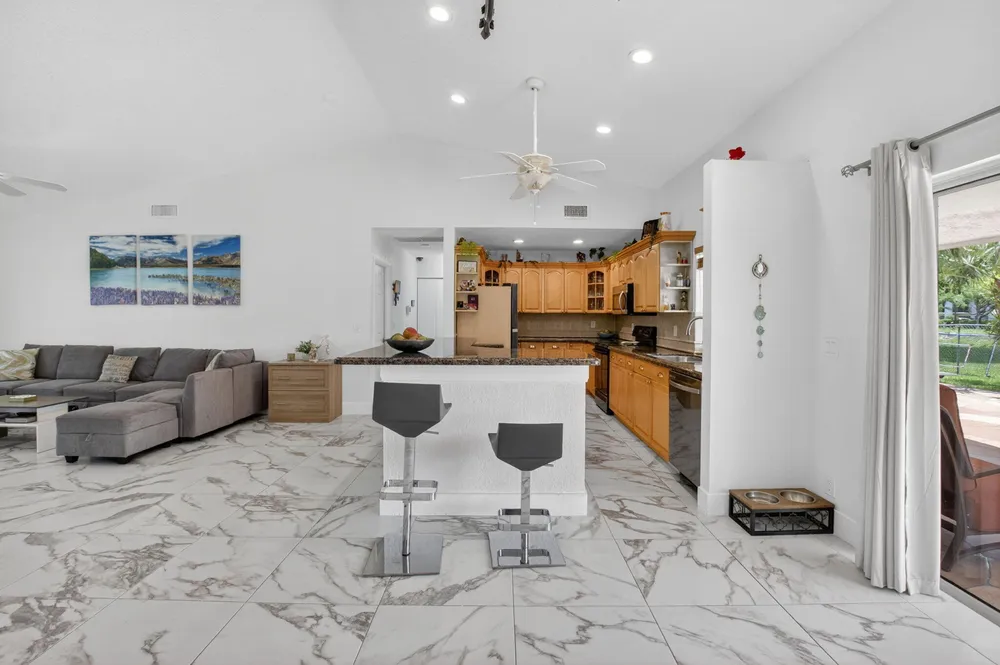 1273 NW 11th St, Boynton Beach, FL 33426