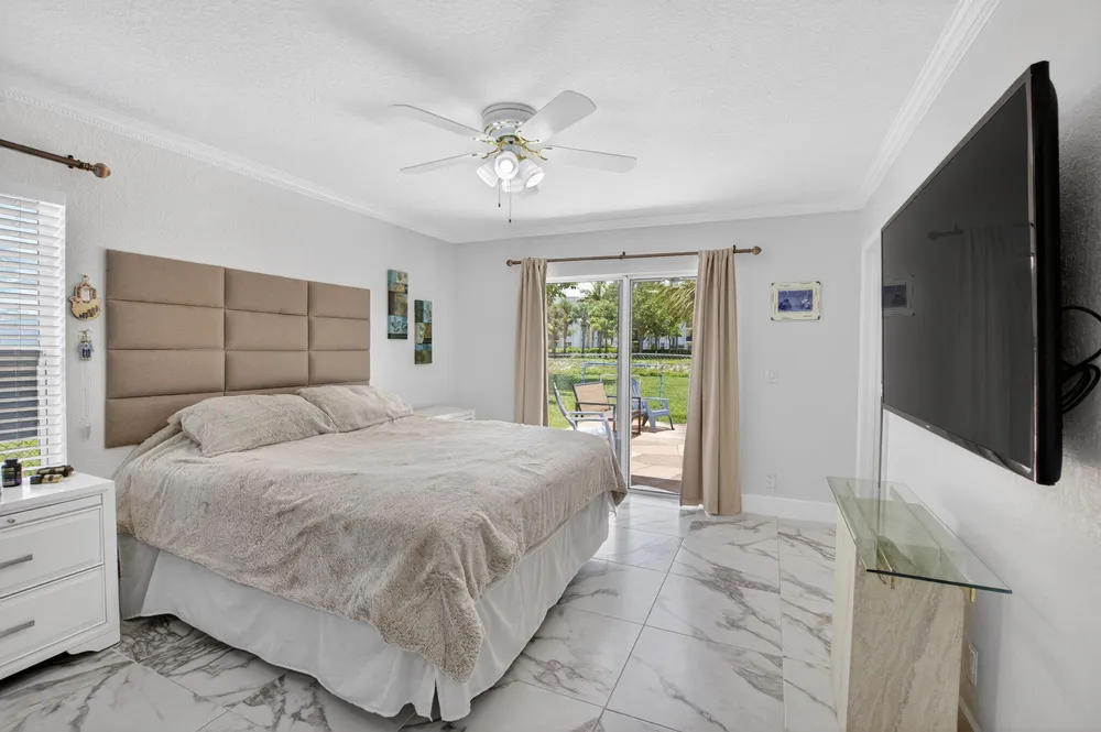 1273 NW 11th St, Boynton Beach, FL 33426