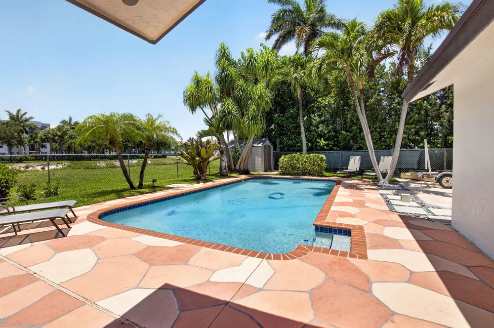 1273 NW 11th St, Boynton Beach, FL 33426