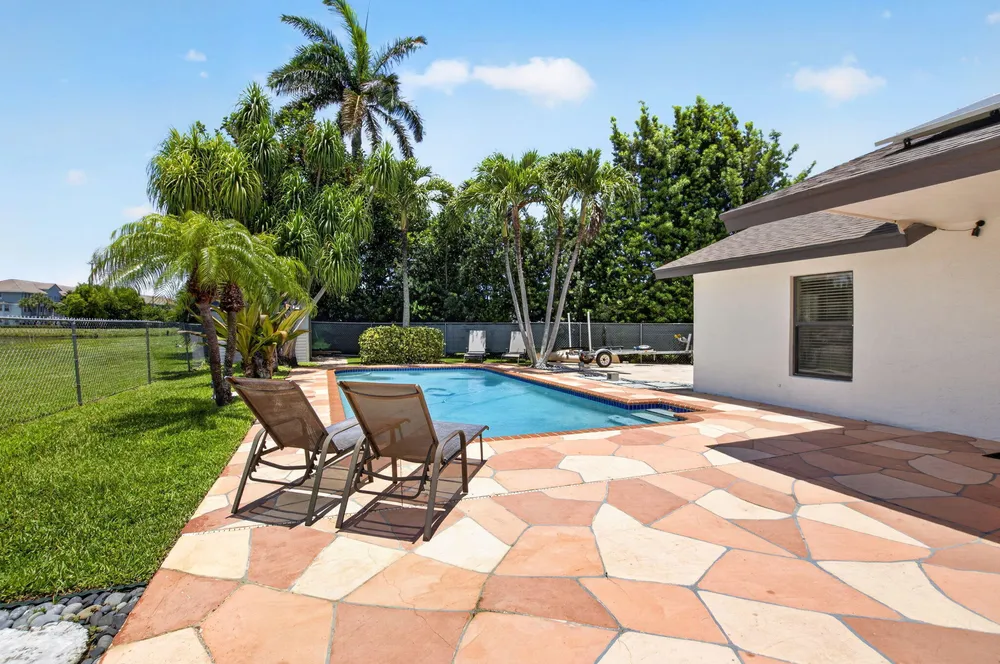 1273 NW 11th St, Boynton Beach, FL 33426