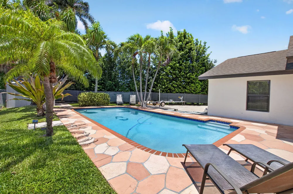 1273 NW 11th St, Boynton Beach, FL 33426