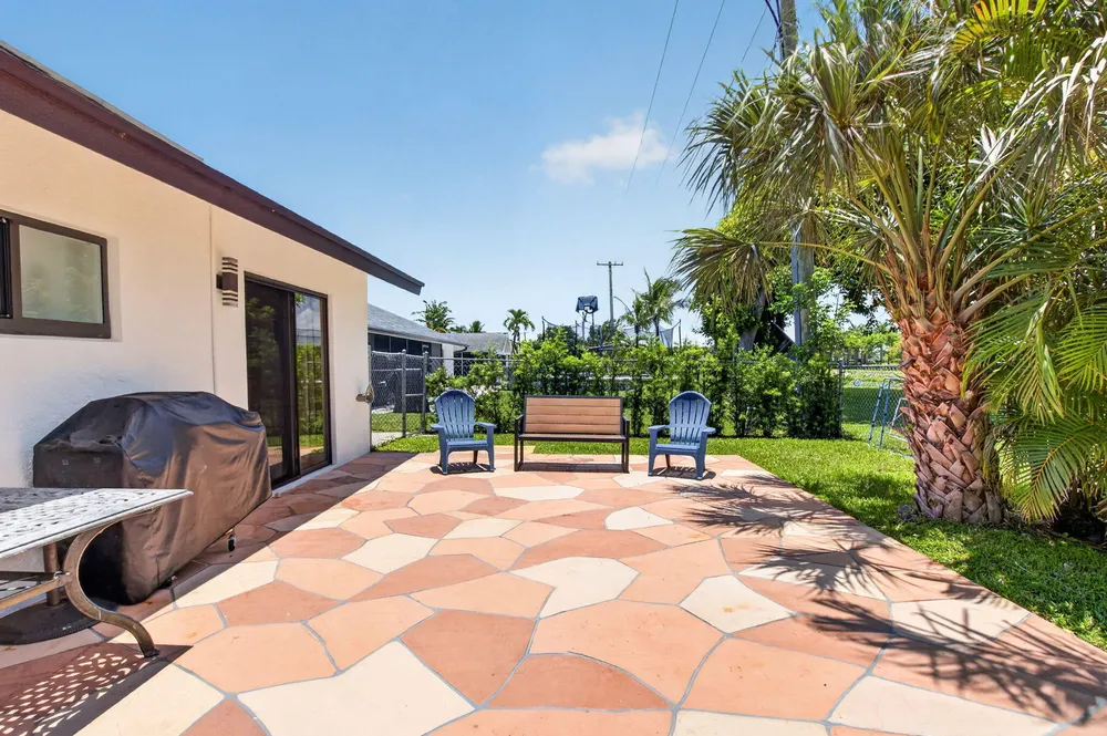 1273 NW 11th St, Boynton Beach, FL 33426