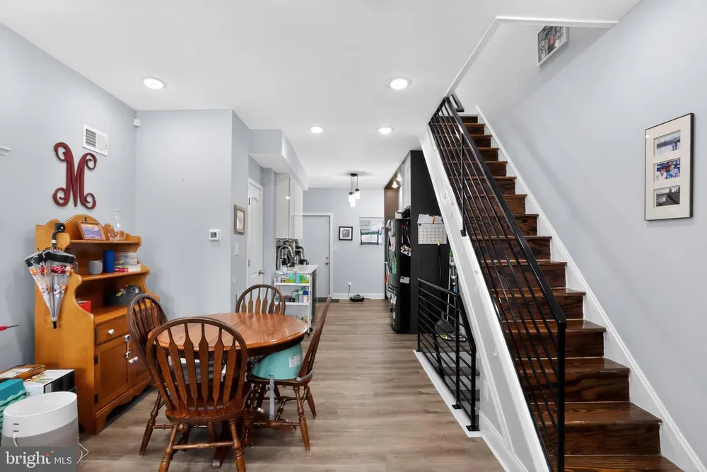 2009 S Opal St, Philadelphia, PA 19145