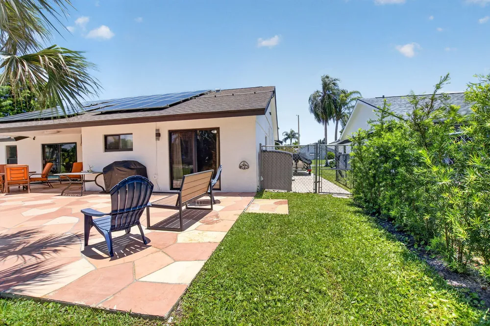 1273 NW 11th St, Boynton Beach, FL 33426