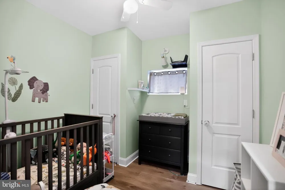 2009 S Opal St, Philadelphia, PA 19145