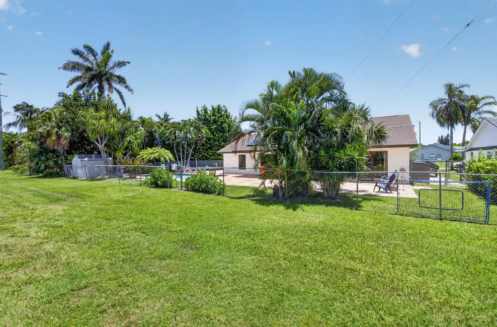 1273 NW 11th St, Boynton Beach, FL 33426