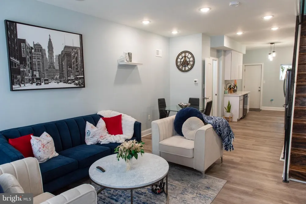 2009 S Opal St, Philadelphia, PA 19145