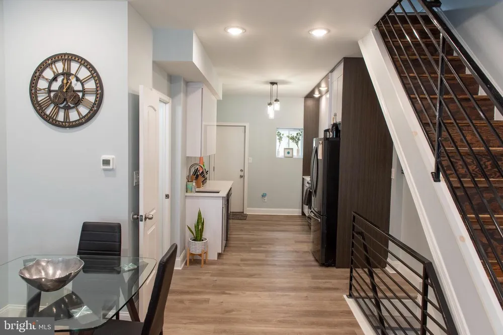 2009 S Opal St, Philadelphia, PA 19145