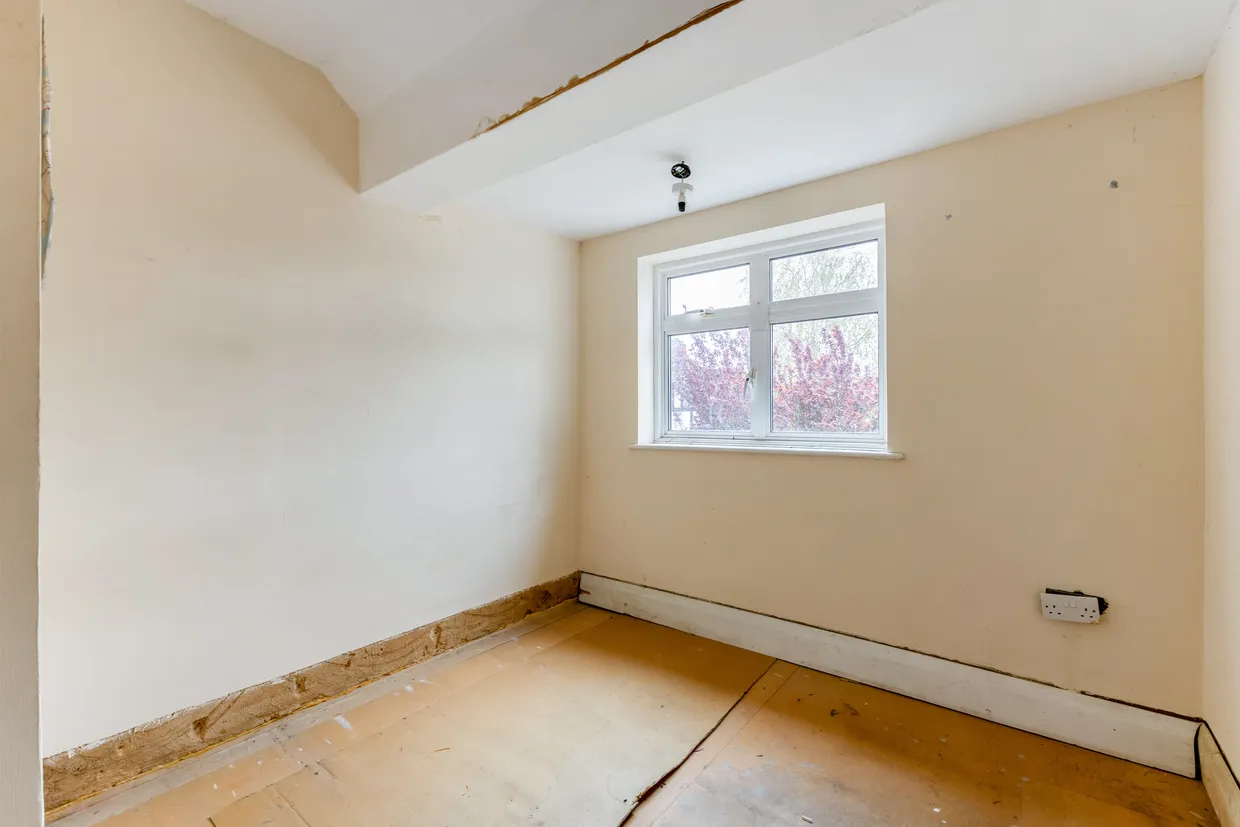 Lansdowne Road, Stanmore, HA7 photo 13