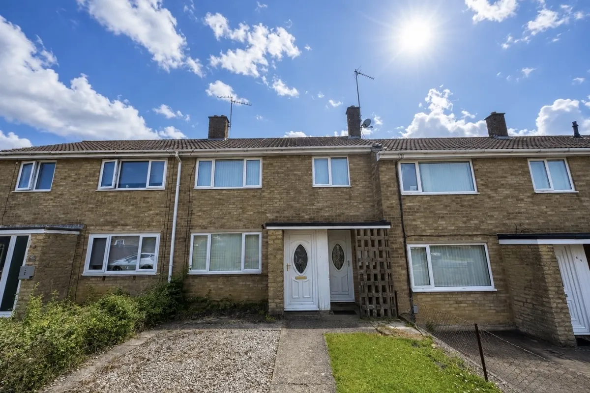 Farmstead Road, CORBY